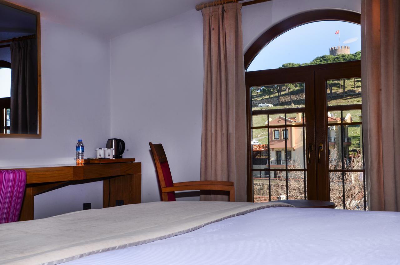 Bacacan Otel Ayvalı Esterno foto