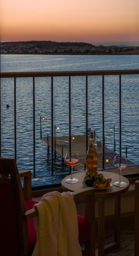 Bacacan Otel Ayvalı Esterno foto